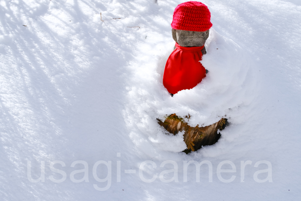 雪とお地蔵さま