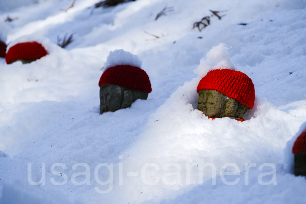 雪とお地蔵さま